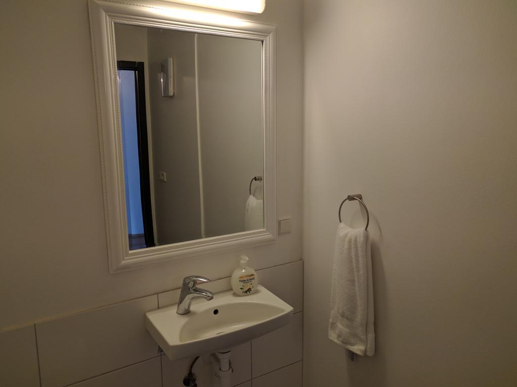 Town Square Guesthouse Akureyri Buitenkant foto