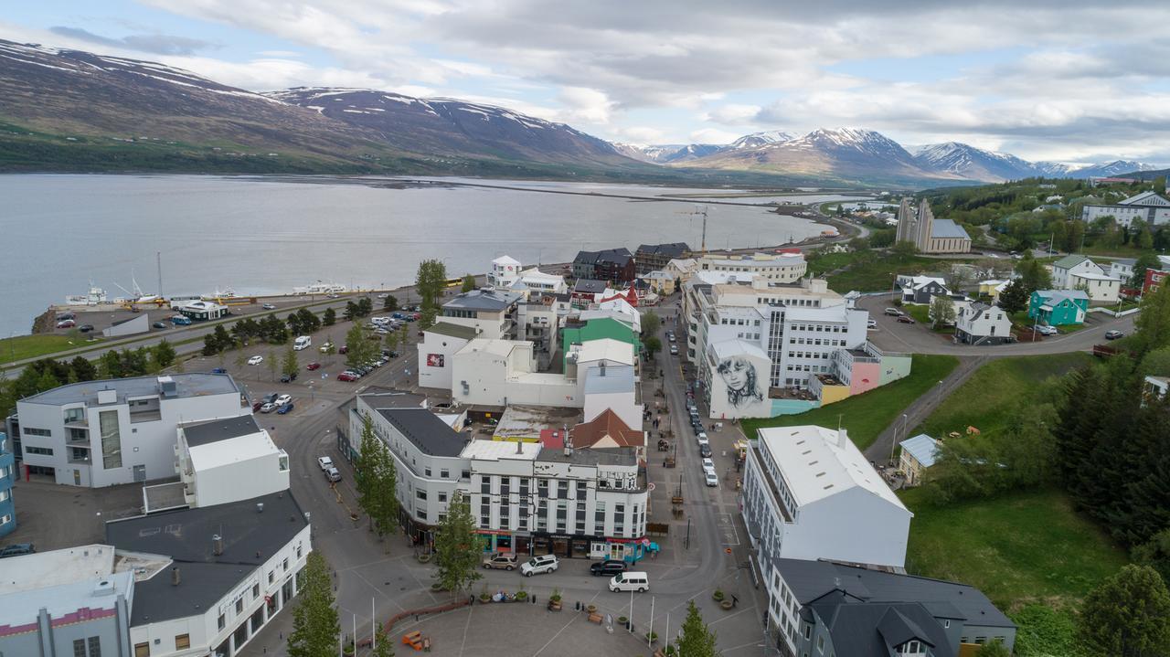 Town Square Guesthouse Akureyri Buitenkant foto